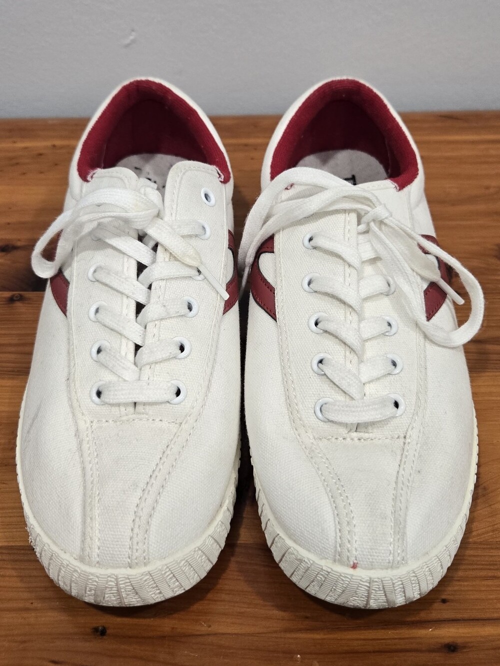 Tretorn Nylite Plus Canvas Sneakers White & Red - Women's Size 9